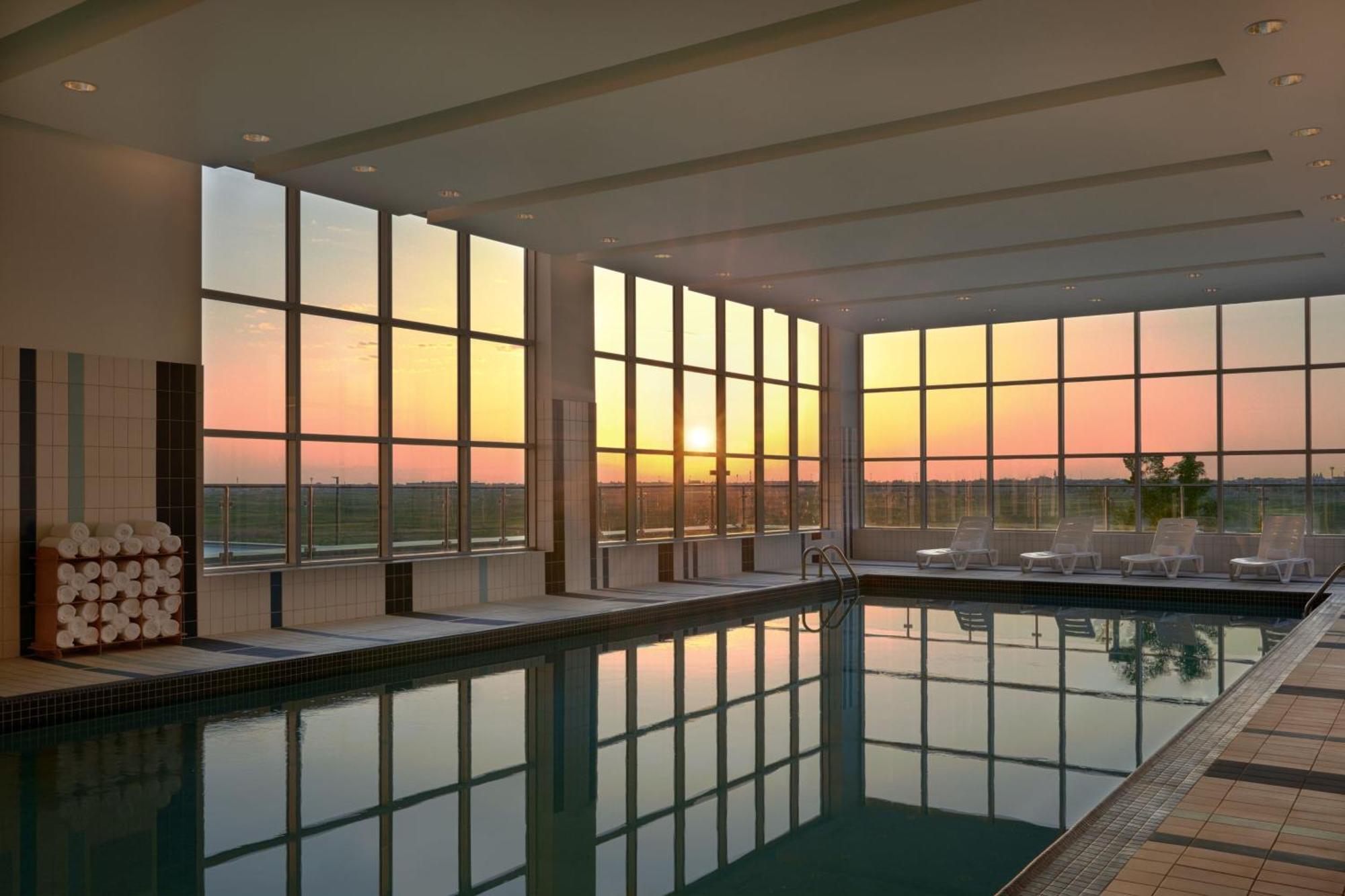 By Marriott Airport 4* Calgary